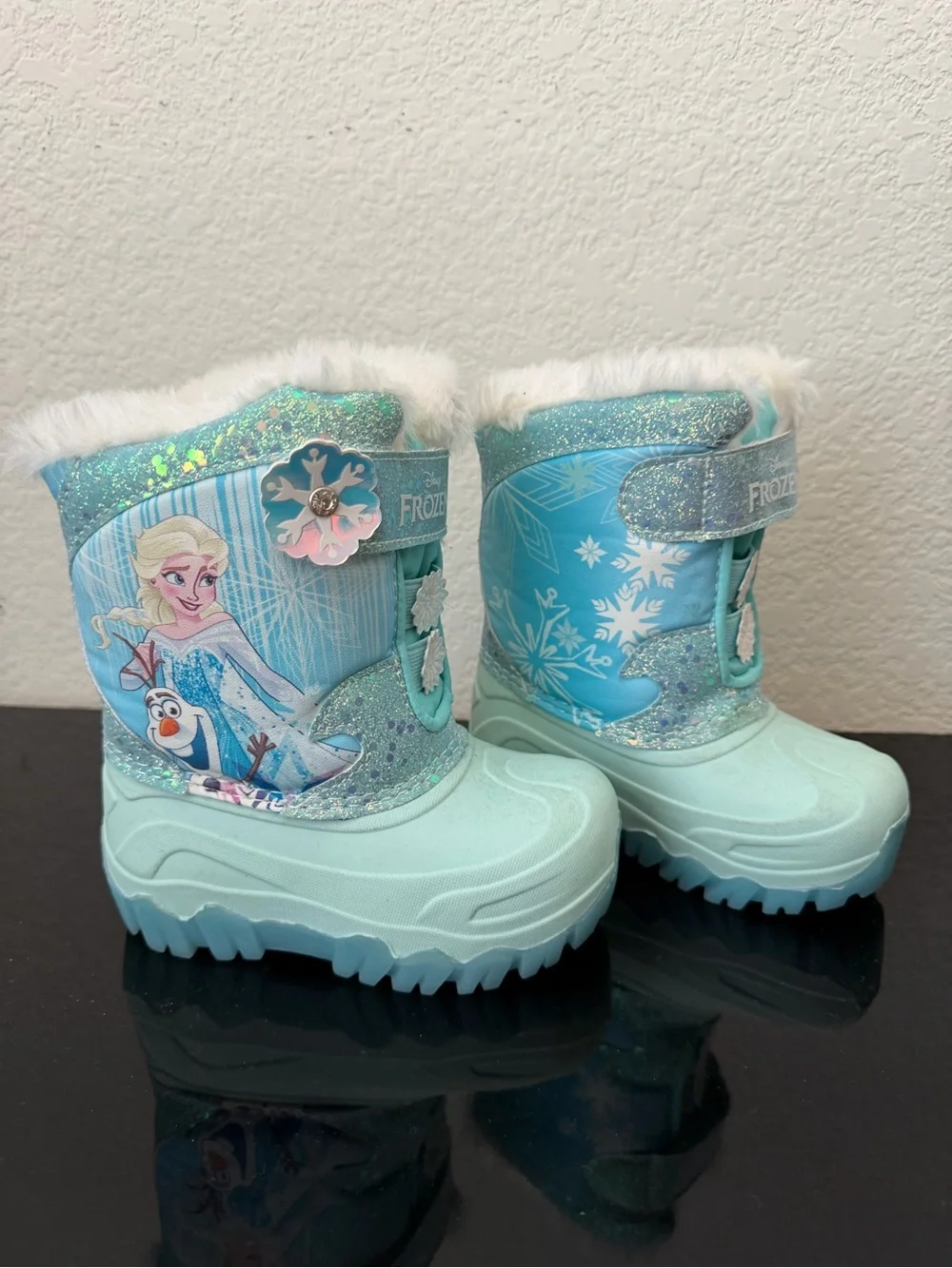 Frozen Elsa Snow Boots size 7C